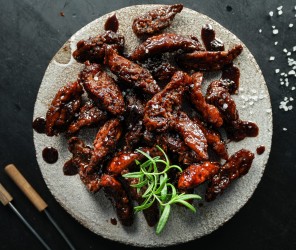 Vegane Honig-Knoblauch-Chunks "Chicken-Tender-Style"