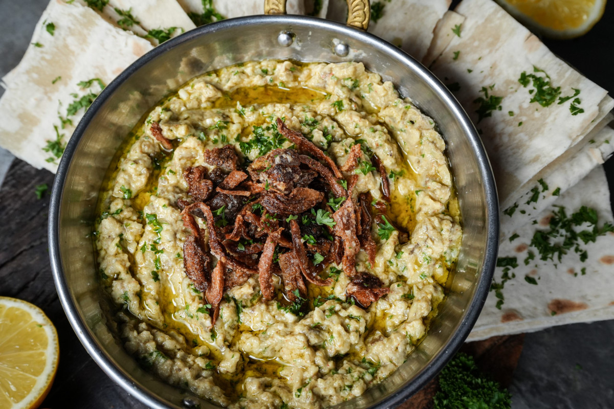Baba Ganoush Auberginen-Dip mit Knusper-Seitlingen