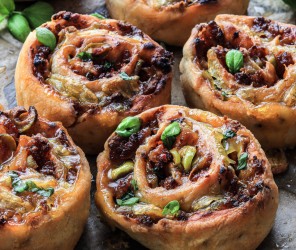 Simple, vegane Pizza Röllchen