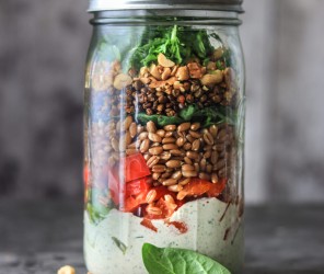 Schnelles Knusper-Linsen Meal-Prep mit Dinkel und Hanfsamen-Dressing