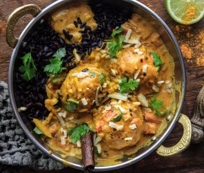 Vegane Malai Kofta mit cremiger Mandel-Sosse