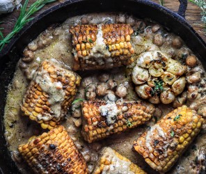 Aromatischer Knofi-Butter Mais mit Kichererbsen und Varmesan