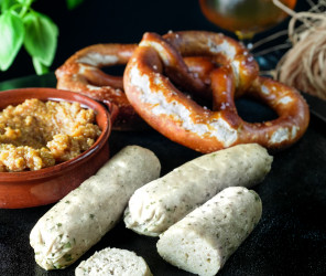 Vegane Weißwurst mit hausgemachtem süßen Senf